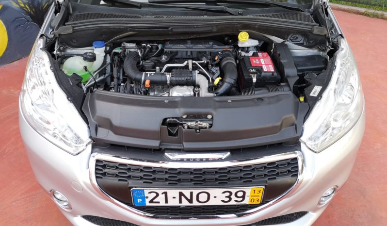 Peugeot 208 1.4 HDI Allure cheio