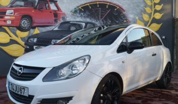 Opel Corsa 1.2 Black Edition cheio