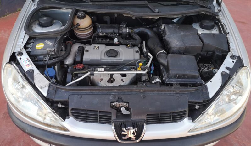 Peugeot 206 1.1 XT cheio