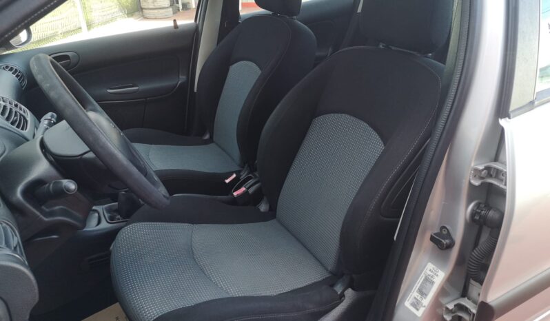 Peugeot 206 1.1 XT cheio
