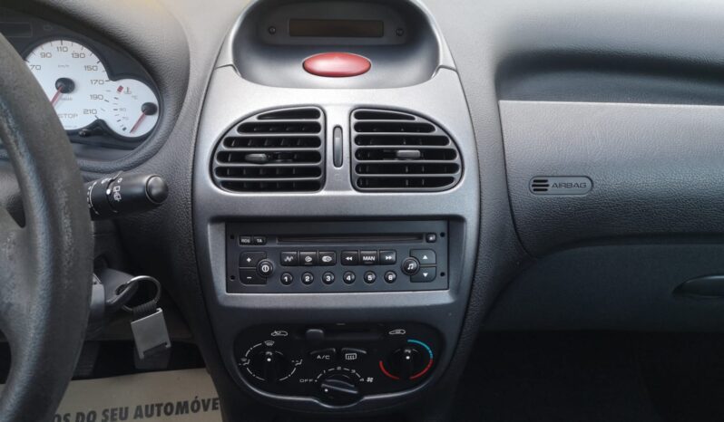 Peugeot 206 1.1 XT cheio