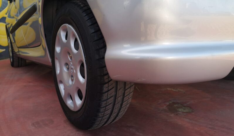 Peugeot 206 1.1 XT cheio