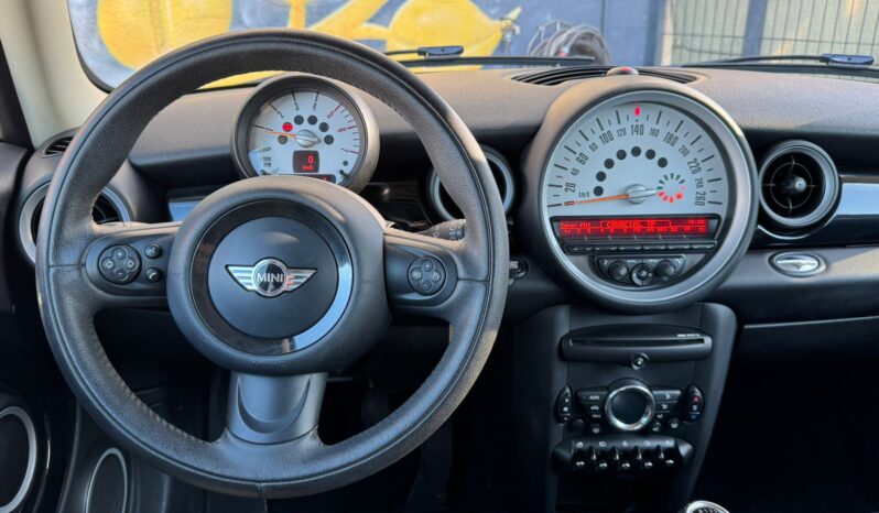 Mini Cooper One 1.6D cheio