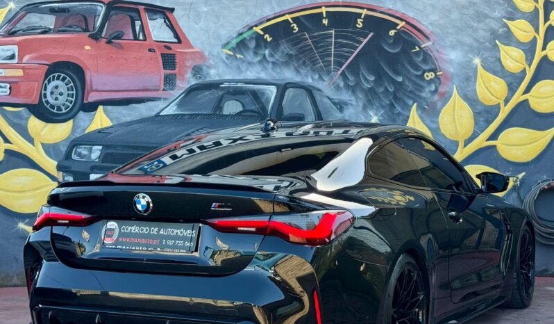 BMW M4 Competition cheio