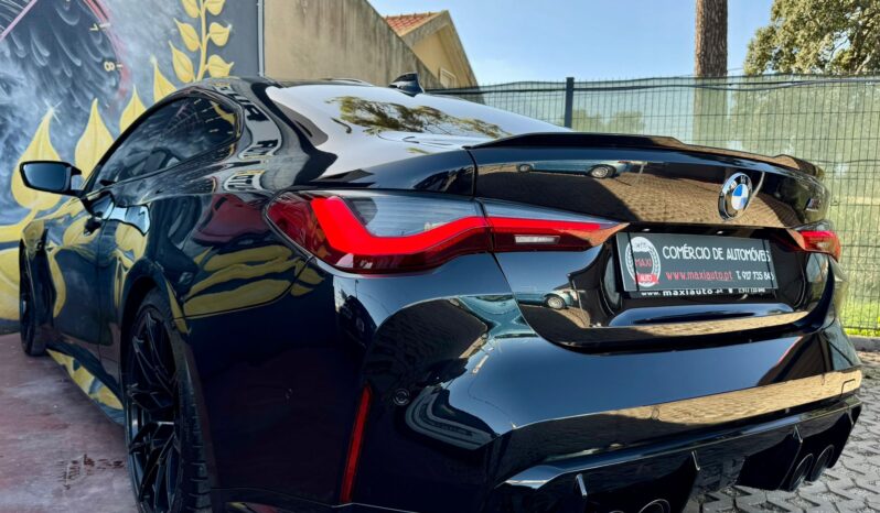 BMW M4 Competition cheio
