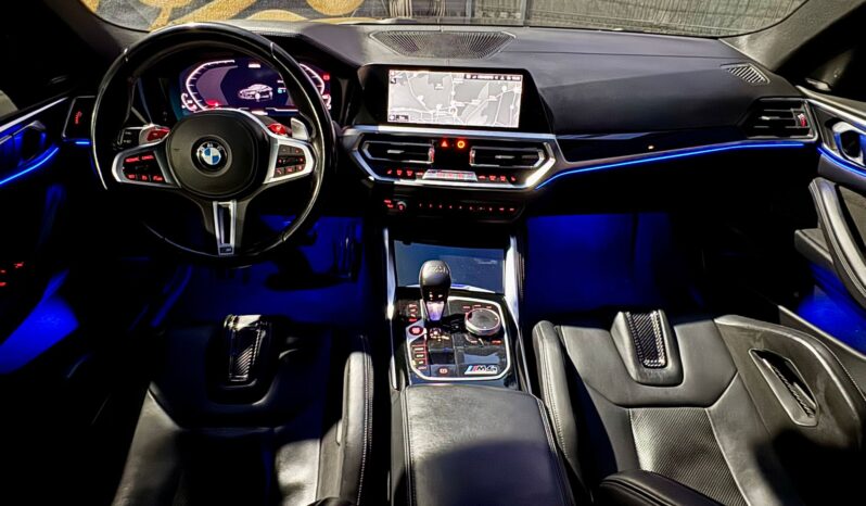 BMW M4 Competition cheio