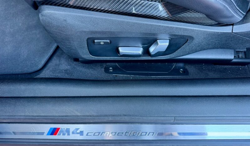 BMW M4 Competition cheio