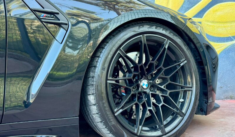 BMW M4 Competition cheio