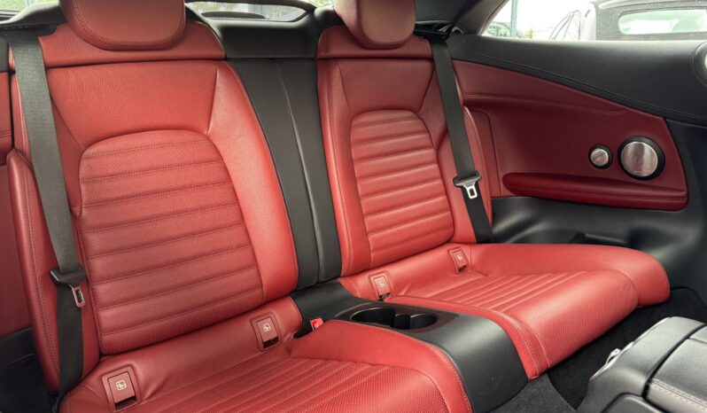 Mercedes-Benz C220 D AMG Line cheio