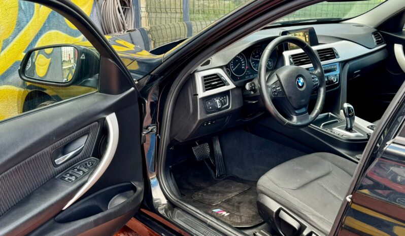 BMW 316D Touring Sport Line cheio