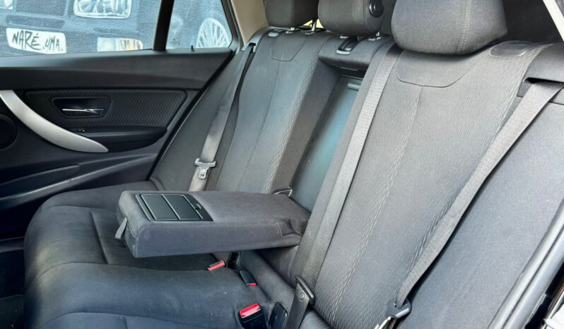 BMW 316D Touring Sport Line cheio