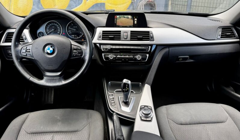 BMW 316D Touring Sport Line cheio