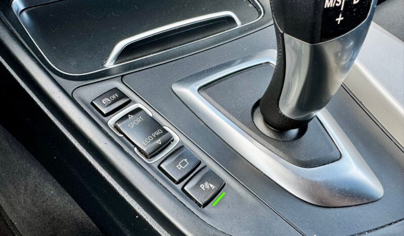 BMW 316D Touring Sport Line cheio