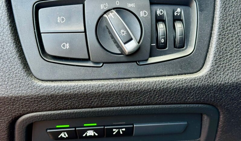 BMW 316D Touring Sport Line cheio
