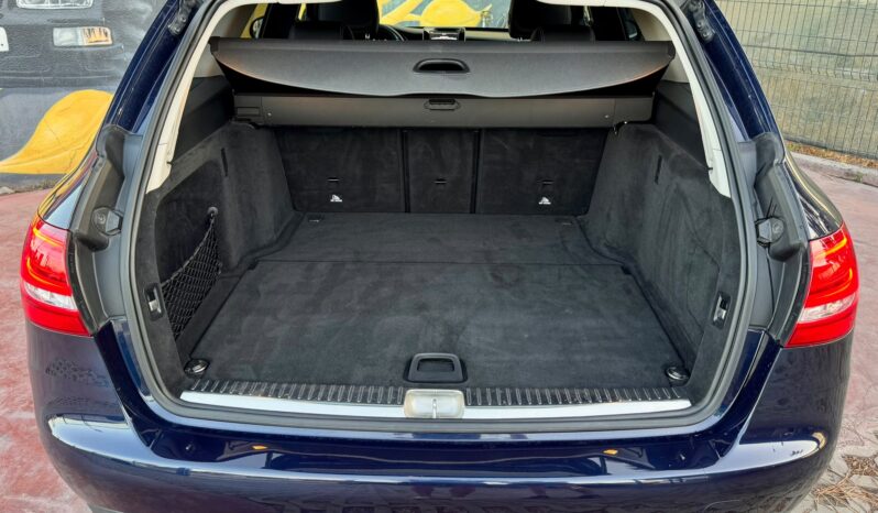 Mercedes-Benz C 200 BlueTEC Avantgarde+ Aut. cheio