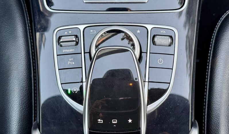 Mercedes-Benz C 200 BlueTEC Avantgarde+ Aut. cheio