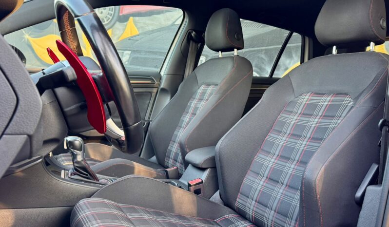 VW Golf GTI Performance BlueMotion DSG cheio