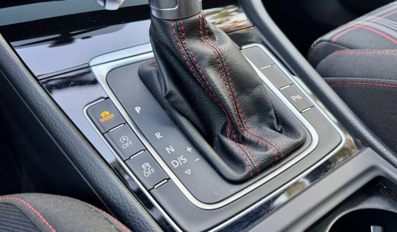 VW Golf GTI Performance BlueMotion DSG cheio