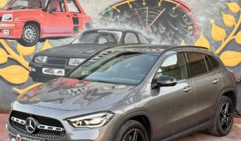 Mercedes-Benz GLA 250 cheio