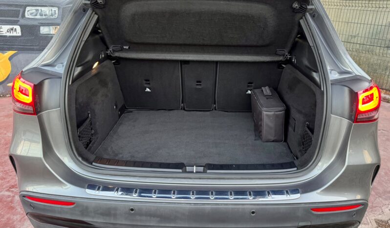 Mercedes-Benz GLA 250 cheio