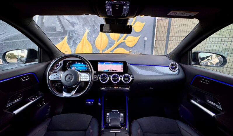 Mercedes-Benz GLA 250 cheio