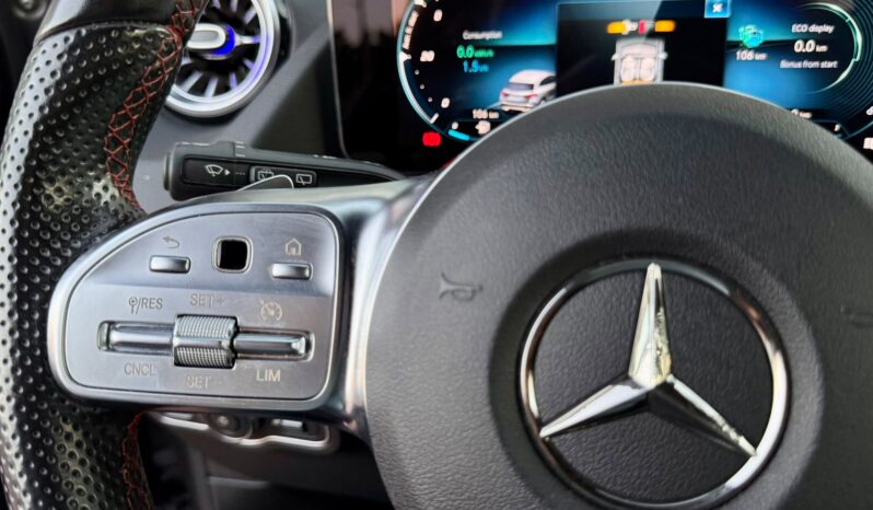 Mercedes-Benz GLA 250 cheio