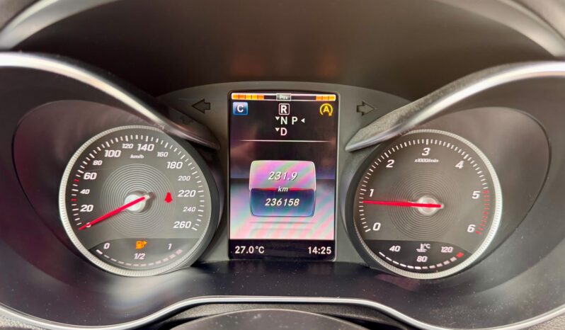 Mercedes-Benz C 250 BlueTEC AMG Line cheio