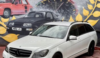 Mercedes-Benz C 220 cheio