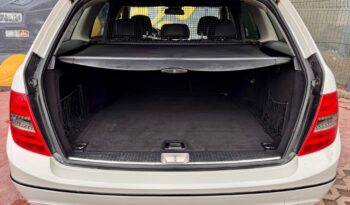Mercedes-Benz C 220 cheio