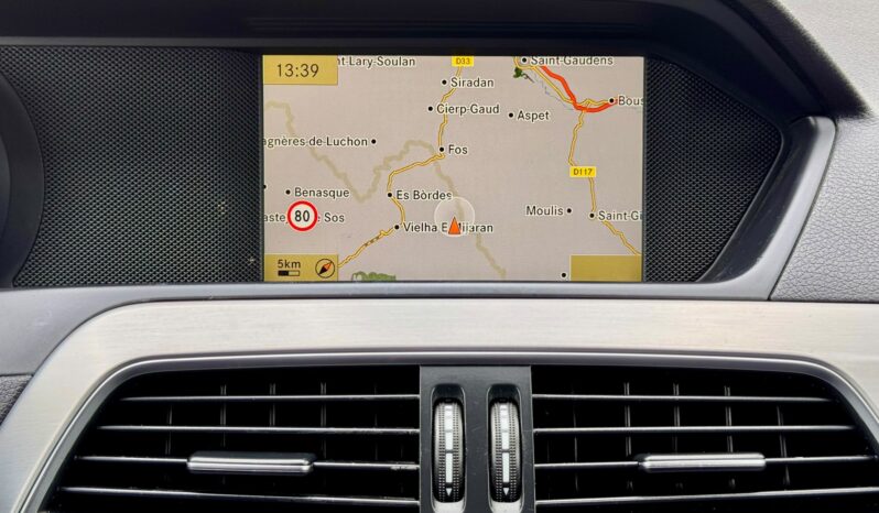 Mercedes-Benz C 220 cheio