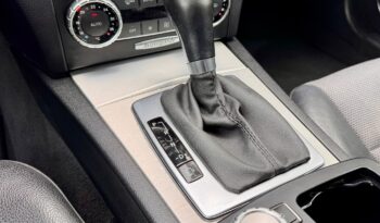 Mercedes-Benz C 220 cheio
