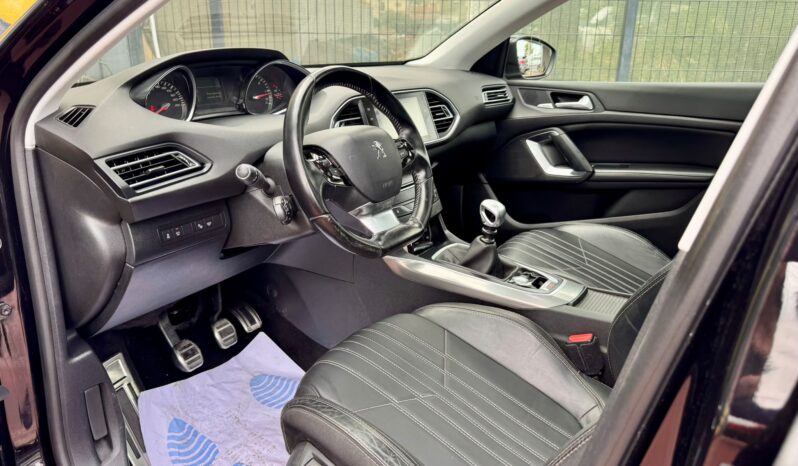 Peugeot 308 1.6 e-HDi Allure J18 cheio